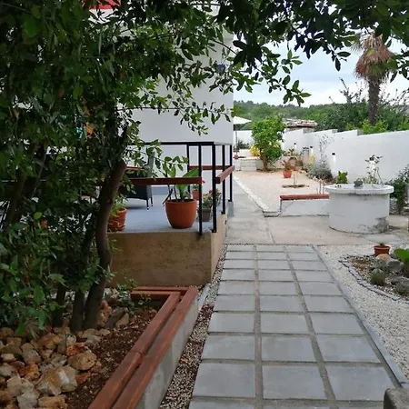 بيت للعطل Kuca Za Odmor Laurus *