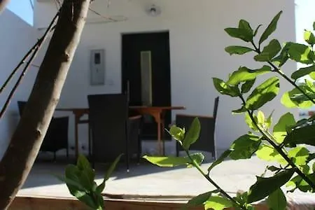Semesterbostad Kuca Za Odmor Laurus