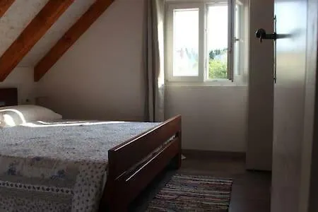 Semesterbostad Kuca Za Odmor Laurus *